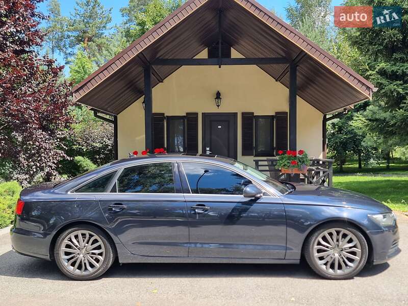 Седан Audi A6 2012 в Киеве