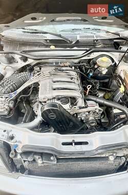 Универсал Audi A6 1995 в 