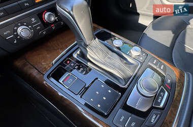 Седан Audi A6 2015 в 