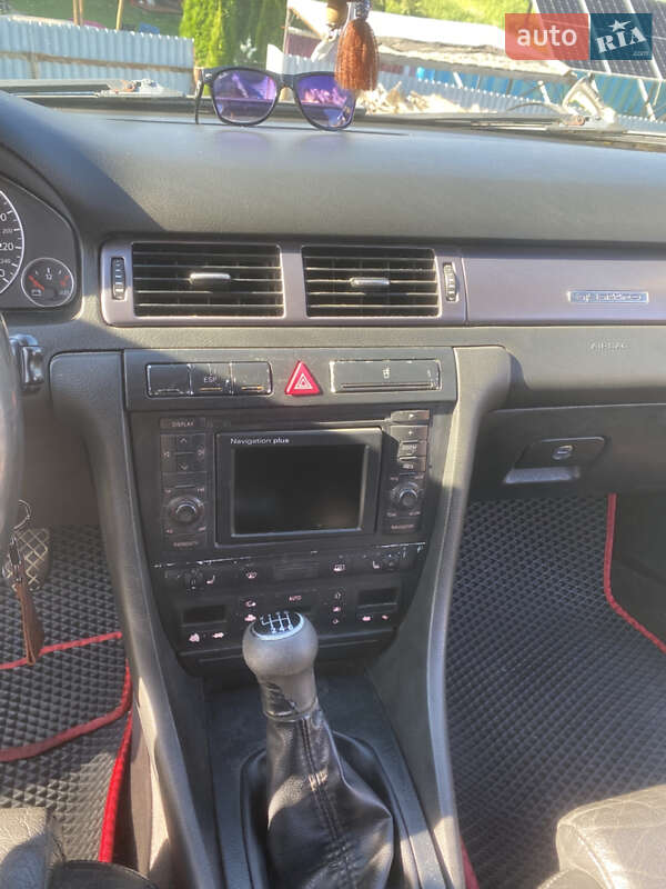 Универсал Audi A6 2004 в Воловце