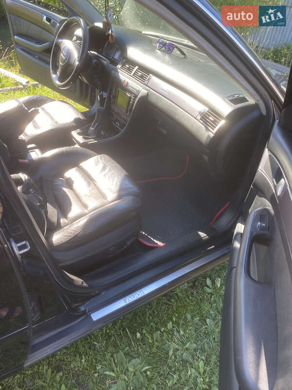 Универсал Audi A6 2004 в Воловце