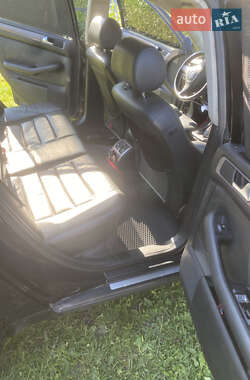 Универсал Audi A6 2004 в 