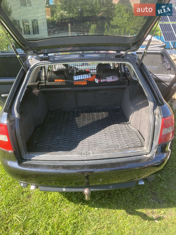 Универсал Audi A6 2004 в Воловце