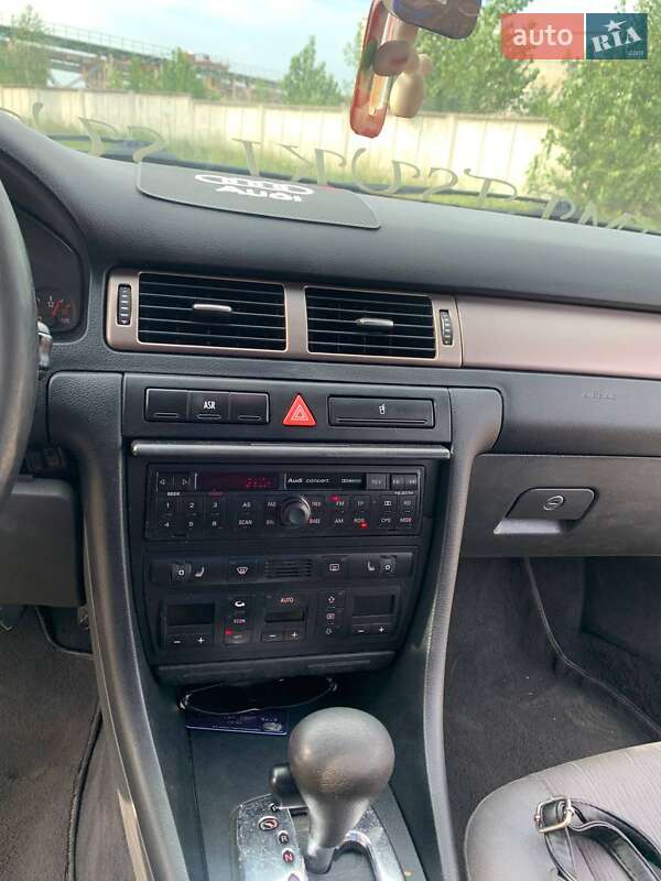 Седан Audi A6 1998 в Ровно