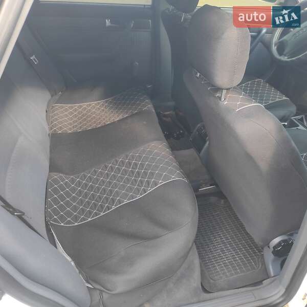 Седан Audi A6 1996 в Тернополе