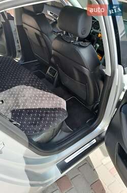 Седан Audi A6 2010 в 