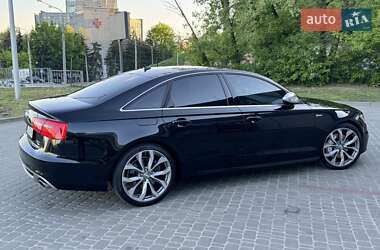 Седан Audi A6 2013 в 