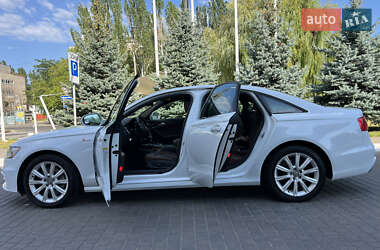 Седан Audi A6 2014 в 