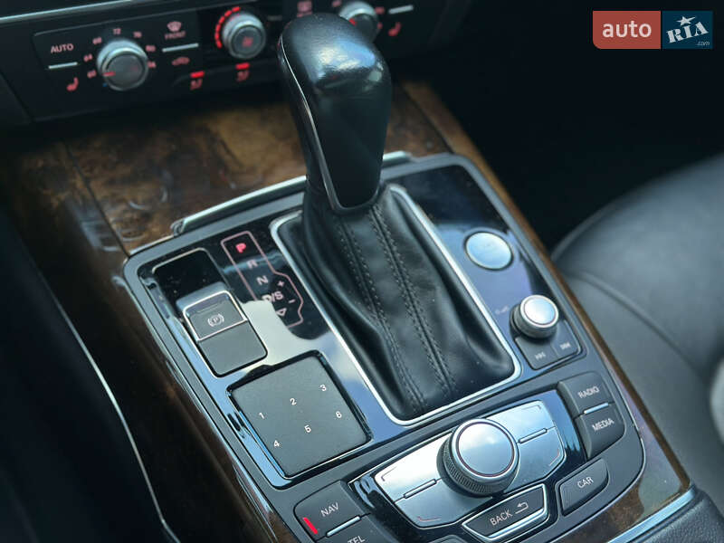 Седан Audi A6 2015 в Киеве