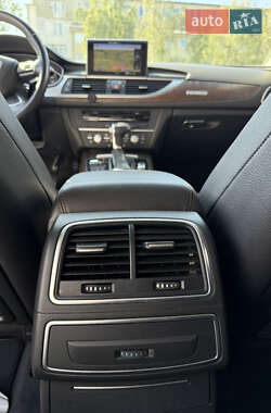 Седан Audi A6 2014 в 