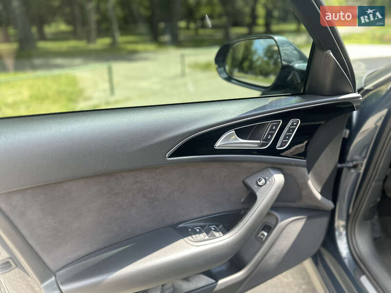 Седан Audi A6 2015 в Киеве