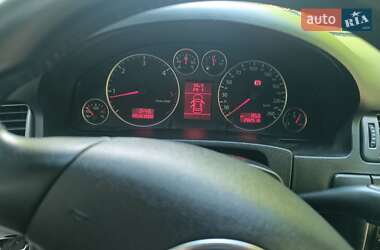 Седан Audi A6 2002 в 