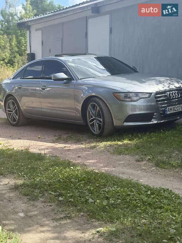 Седан Audi A6 2012 в 
