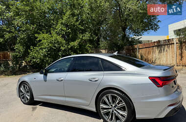 Седан Audi A6 2019 в 