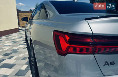 Седан Audi A6 2019 в 