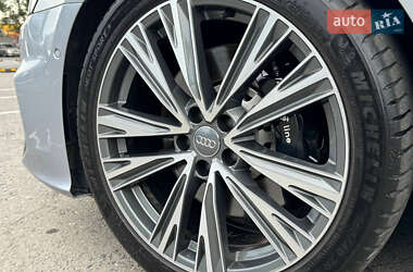 Седан Audi A6 2019 в 