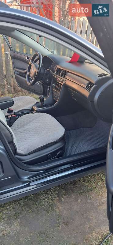 Универсал Audi A6 2003 в Костополе