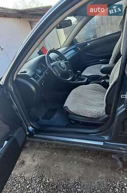 Универсал Audi A6 2003 в Костополе