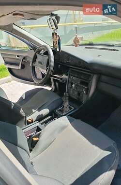 Седан Audi A6 1995 в 