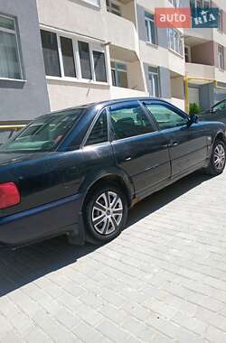 Седан Audi A6 1995 в 