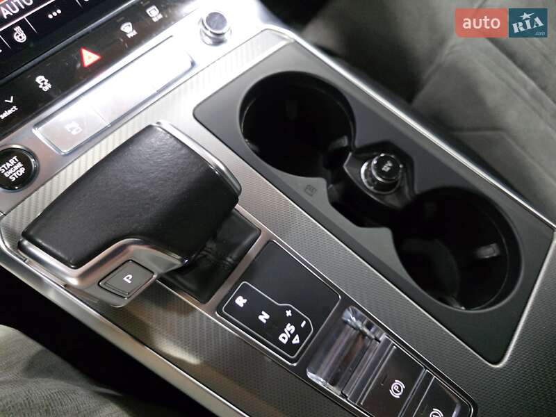 Седан Audi A6 2021 в Коломые