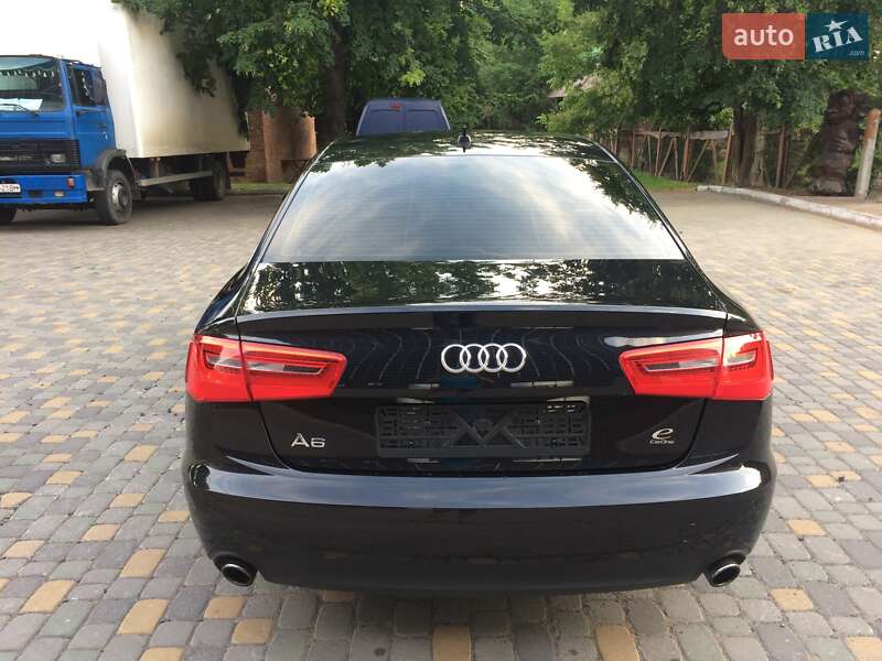 Седан Audi A6 2012 в Луцке