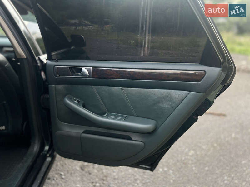 Седан Audi A6 2001 в Межгорье
