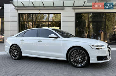 Седан Audi A6 2016 в 