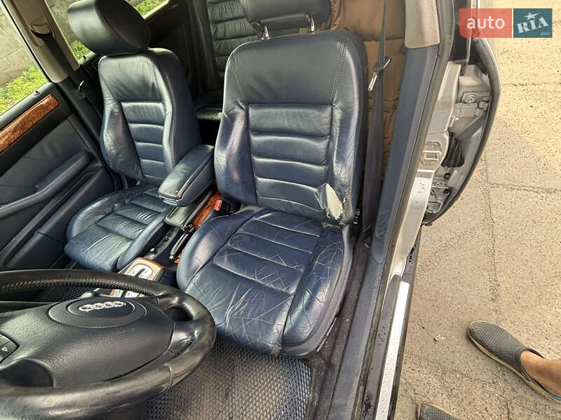 Универсал Audi A6 1999 в Киеве