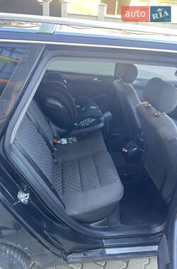 Универсал Audi A6 2003 в 
