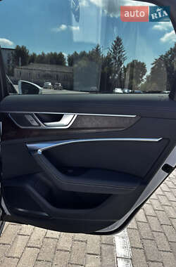 Седан Audi A6 2019 в 