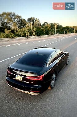 Седан Audi A6 2019 в 