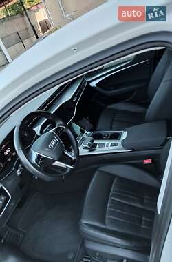 Седан Audi A6 2021 в 