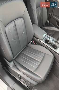 Седан Audi A6 2021 в 