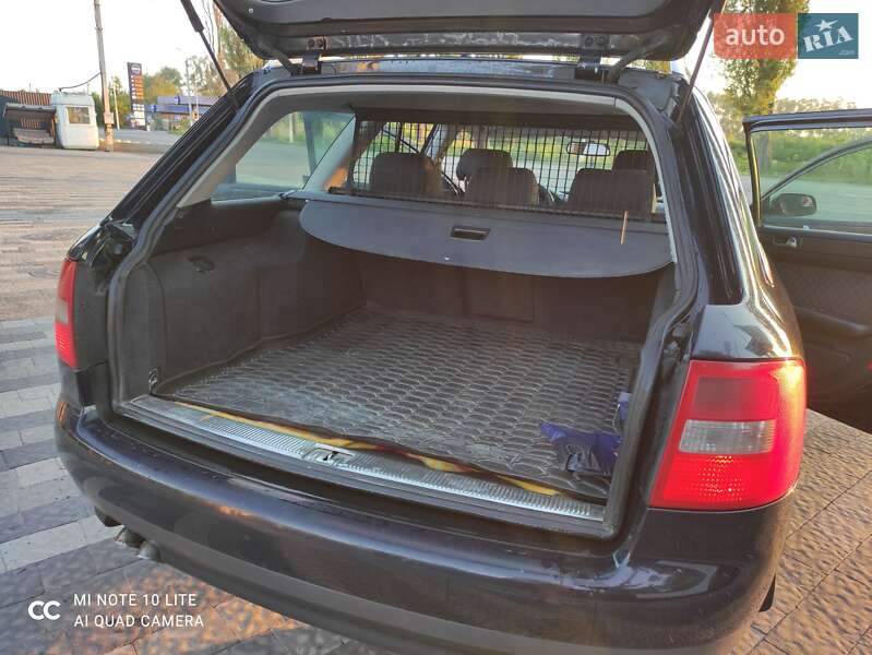 Универсал Audi A6 2003 в Киеве