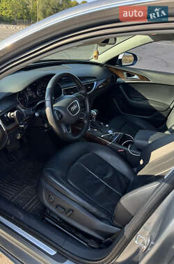 Седан Audi A6 2012 в 