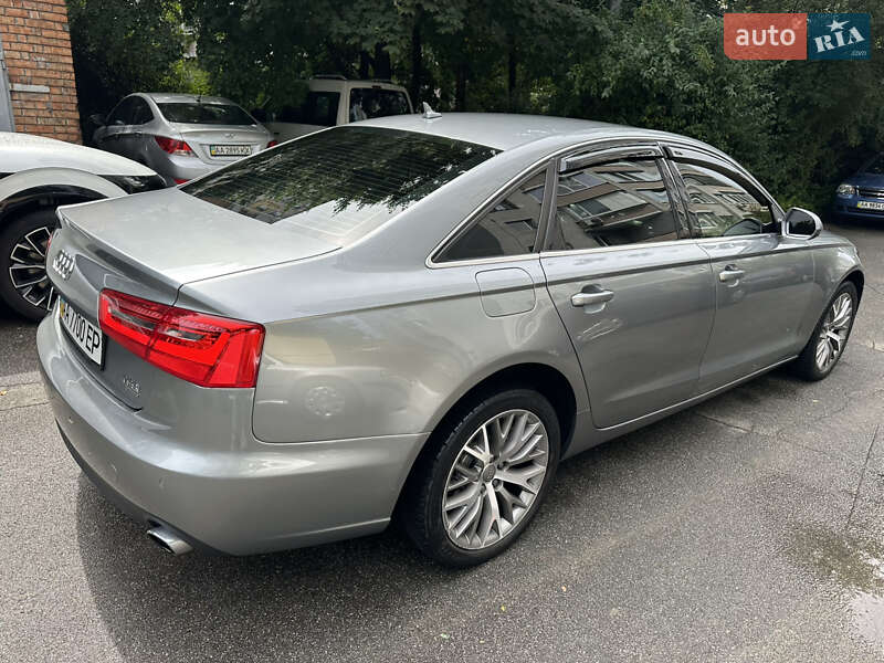 Седан Audi A6 2012 в Киеве