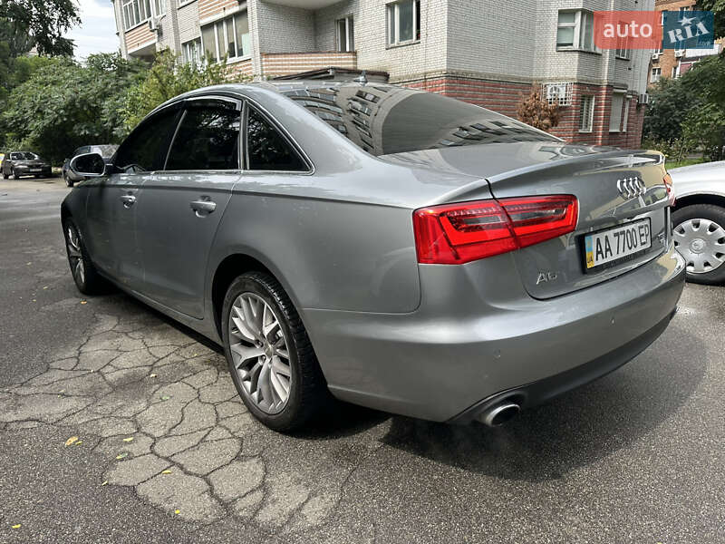 Седан Audi A6 2012 в Киеве