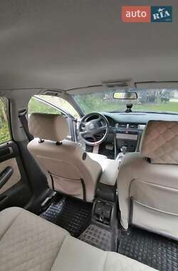Универсал Audi A6 2001 в 