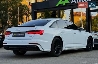 Седан Audi A6 2019 в 