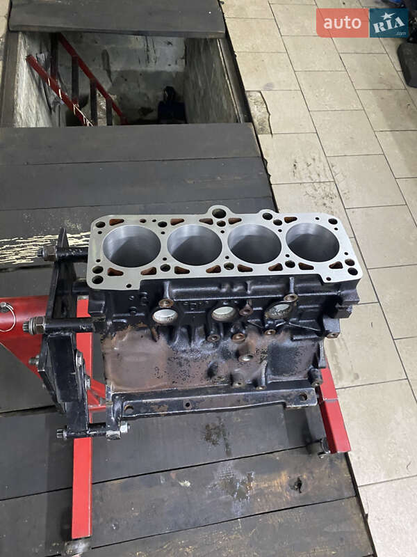 Седан Audi A6 1998 в Дубно