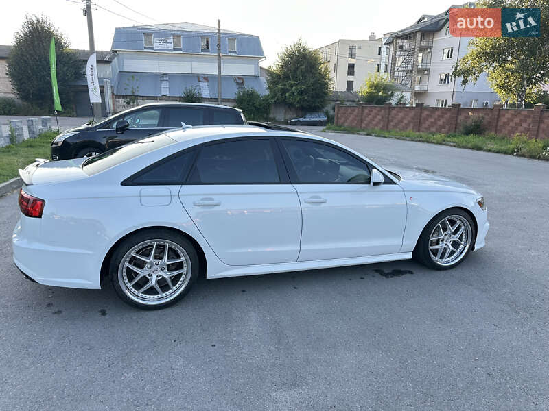 Седан Audi A6 2015 в Рівному