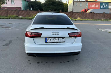 Седан Audi A6 2015 в 