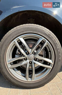 Седан Audi A6 2014 в 
