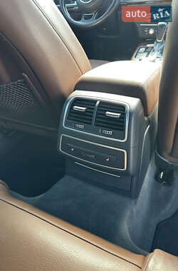Седан Audi A6 2015 в 