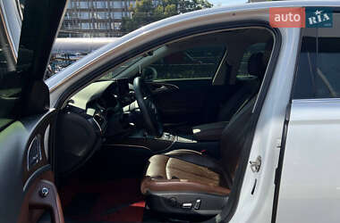 Седан Audi A6 2015 в 