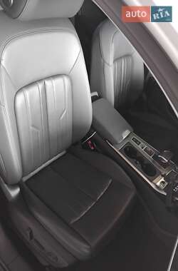 Седан Audi A6 2021 в 