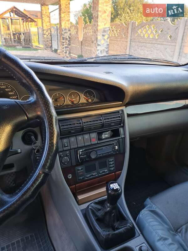 Седан Audi A6 1996 в Камне-Каширском