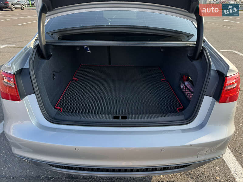 Седан Audi A6 2013 в Одессе