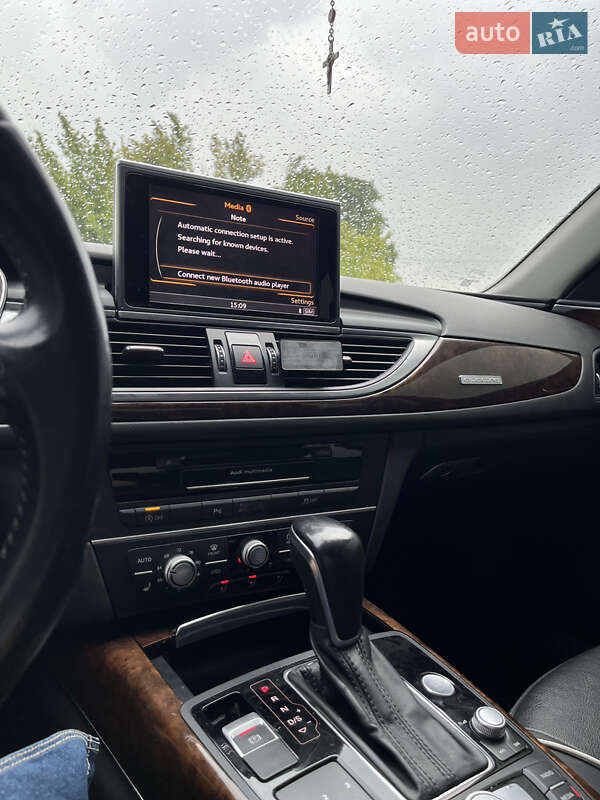 Седан Audi A6 2015 в Рава-Русской